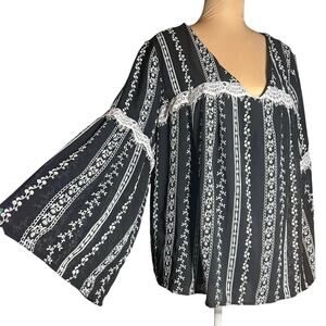 Curations Boho Embroidered Bell Sleeve Blouse Black & White Lace Peasant Top 1X